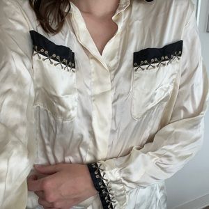 Vintage 100% Silk Top ✨🤍